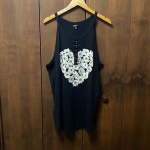 Black floral daisy tank Torrid